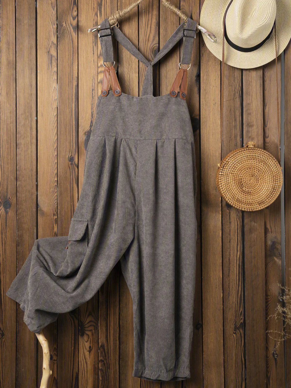 Casual Solid Color Pocket Loose Jumpsuit